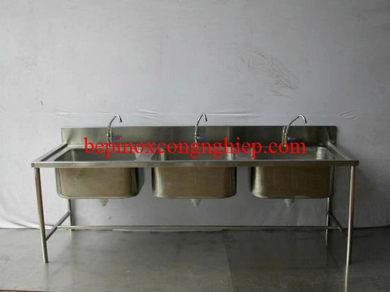 Bàn chậu rửa ba công nghiệp